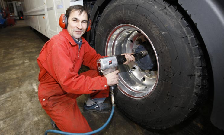 Poids lourds chez JF Pneus